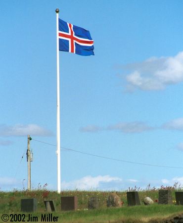 Icelandic Flag ©2002 Jim Miller - Canon Elan 7e, EF 75-300mm USM, Fuji Superia 100